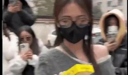 娱乐八卦吃瓜少女视频,吃瓜少女带你领略幕后花絮